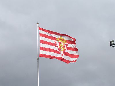 What is the nickname of Sporting de Gijón?