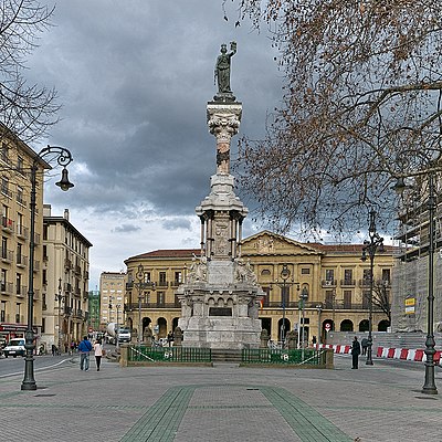 [url class="tippy_vc" href="#2934810"]Cendea De Cizur[/url] occupies an area of 52.50 square kilometre. What is the area occupied by Pamplona?