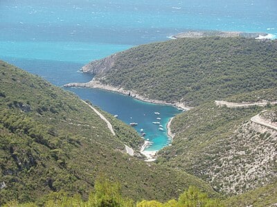 How long is the coastline of Zakynthos?