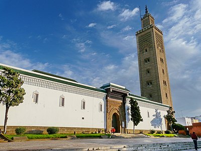 Which of the following cities or administrative bodies are twinned to Rabat?[br](Select 2 answers)