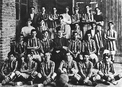 In addition to football, name one other sport practiced at San Lorenzo.