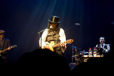 Where did Rodriguez receive an honorary degree from?