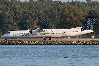 What type of aircraft does Porter Airlines primarily use?