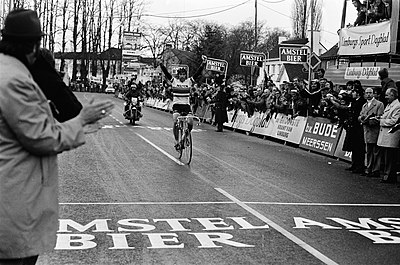 Which award did Eddy Merckx receive in 2000?