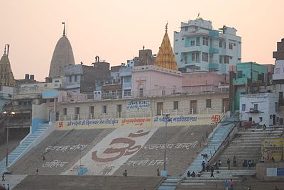 Which famous Buddhist site is located near Varanasi?