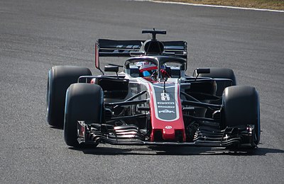 Where is Haas F1 Team's headquarters located?