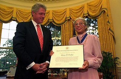 In which year did Rosa Parks receive the Congressional Gold Medal?