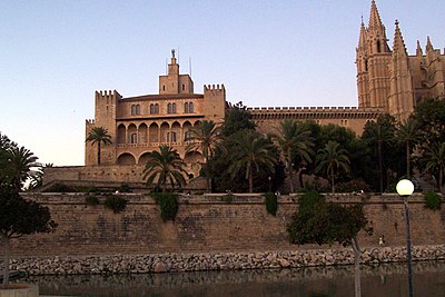 Can you select the official language of Palma?