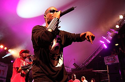 Which hip-hop group did Juicy J help to found in 1991?