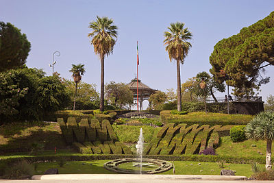 What is the name of the square that houses Catania's cathedral?