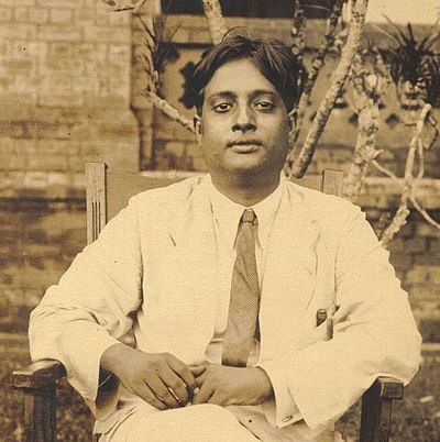 Satyendra Nath Bose was also versed in which other scientific discipline?