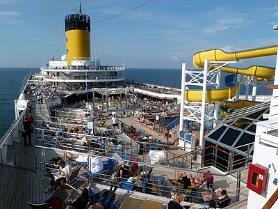 How many ships are in the Costa Cruises fleet?