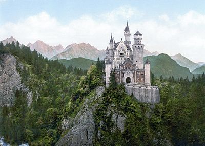 What do many of Ludwig II's palaces today serve as?