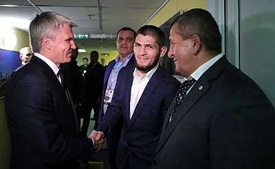 Which controversial leader is Khabib known to have an affiliation with?