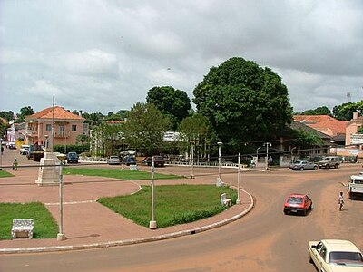 Which famous landmark is located in Bissau's city center?