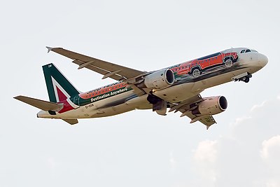 When did the Italian government take ownership of Alitalia again after it was privatized?