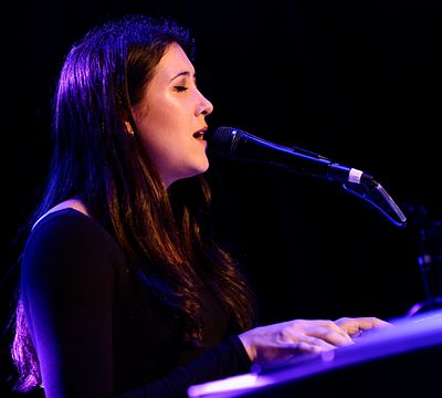 What year did Vanessa Carlton's album'Rabbits on the Run' release?