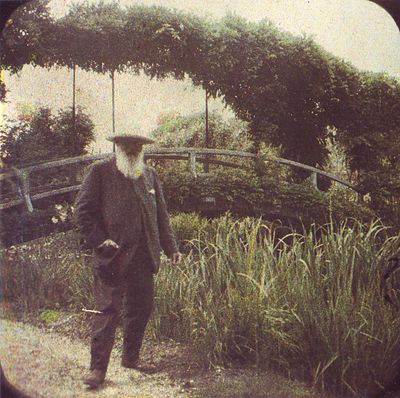 What movement did Claude Monet help found?