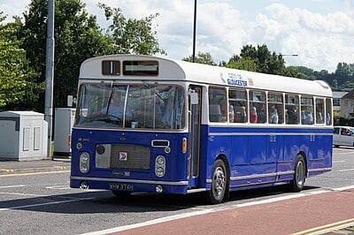 What was the seating arrangement on the lower deck of a typical Bristol Omnibus Company double-decker bus?