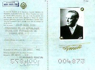 Josip Broz Tito is or has been in a relationship with Davorjanka Paunović.[br]Is this true or false?