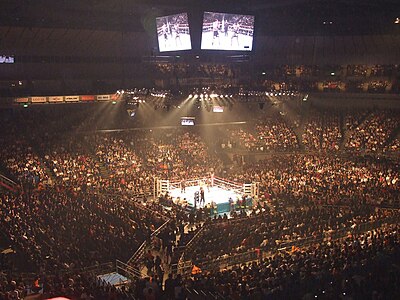 Badr Hari fought in which notable Japanese kickboxing tournament?