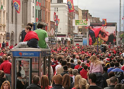 What is the origin of Munster Rugby's motto?