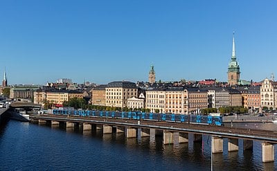 What are the timezones Stockholm belongs to?[br](Select 2 answers)