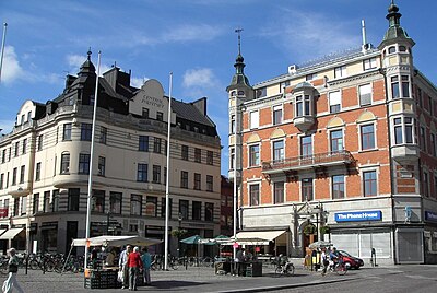 Which famous Swedish author was born in Linköping?