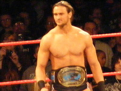 In which of the following institutions did Drew McIntyre study?[br](Select 2 answers)