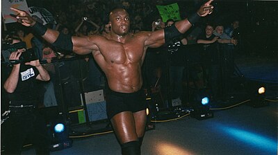 What title did Bobby Lashley win for the first time in WWE?