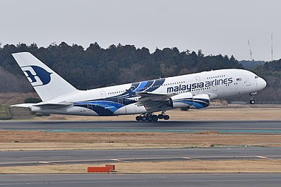 What was the result of Malaysia Airlines' bankruptcy declaration between 2014 and 2015?