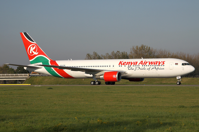 What is the hub of Kenya Airways?