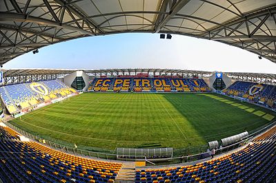 What are the team colors of FC Petrolul Ploiești?