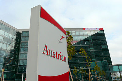 What was the first jet-powered airliner ordered by Austrian Airlines?