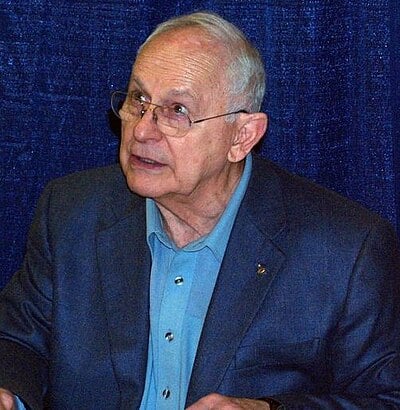 What was the name of the mission that landed Alan Bean on the Moon?
